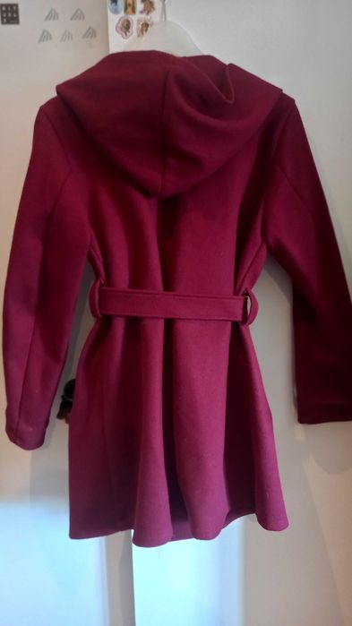 Casaco quente com capucho, bordeaux, M - Local