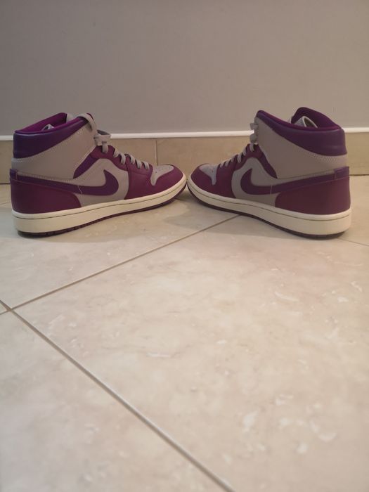 Buty sneakersy Nike Air Jordan 1 Mid Magenta