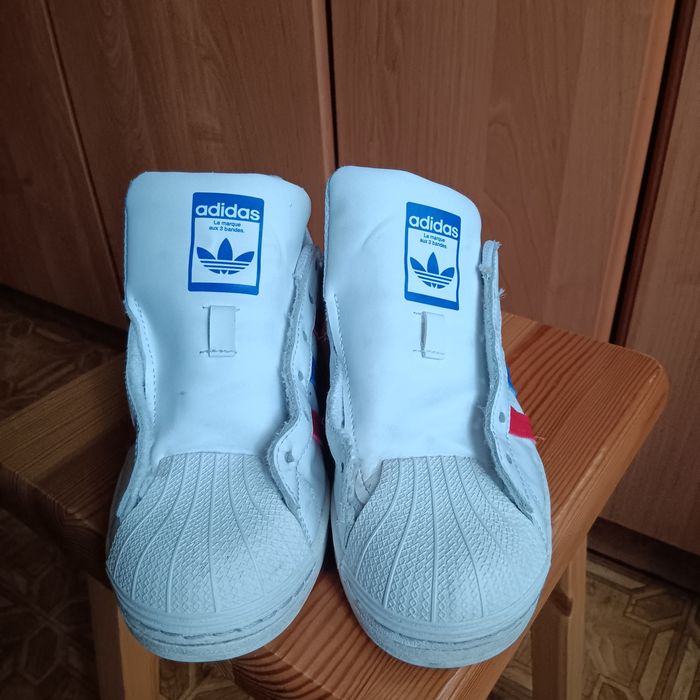 Damskie buty sportowe Adidas