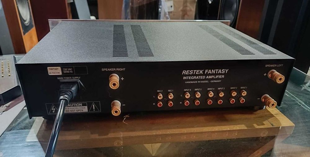Restek Fantasy підсилювач інтегрований