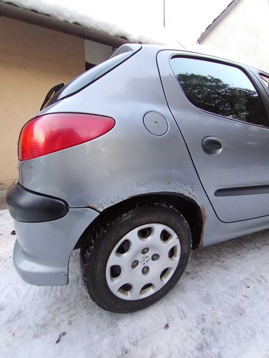 Peugeot 206, 2004r, jeden właściciel, niski przebieg, na chodzie.