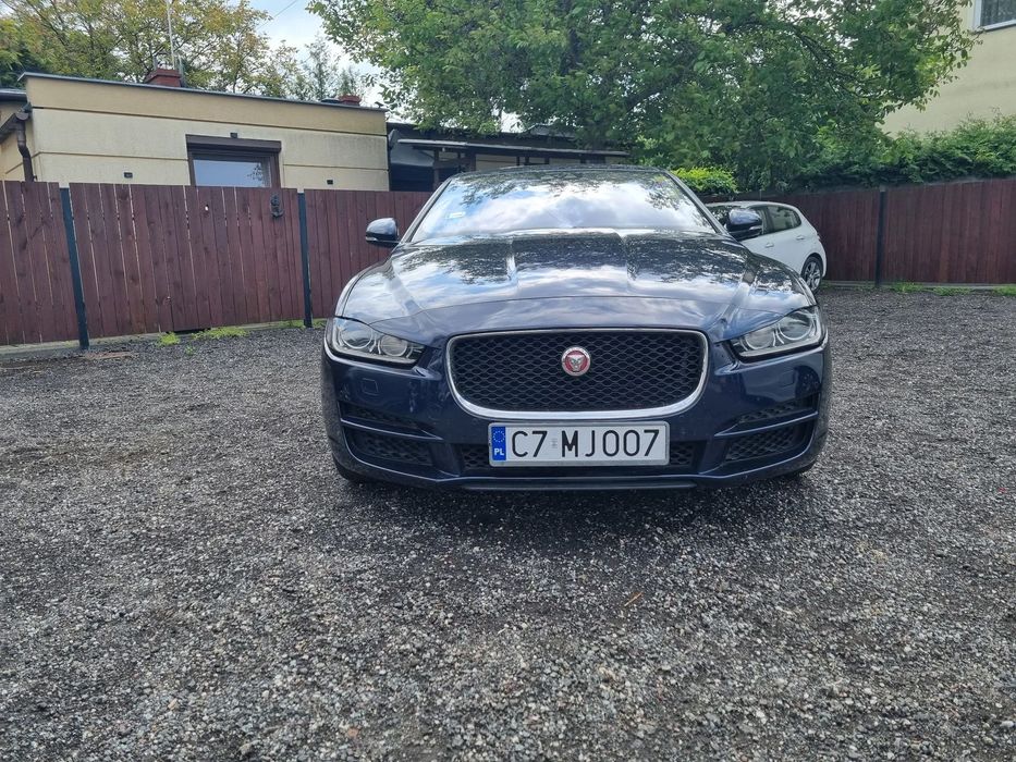Jaguar XE