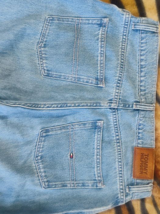 Джинсы Tommy Hilfiger жіночі