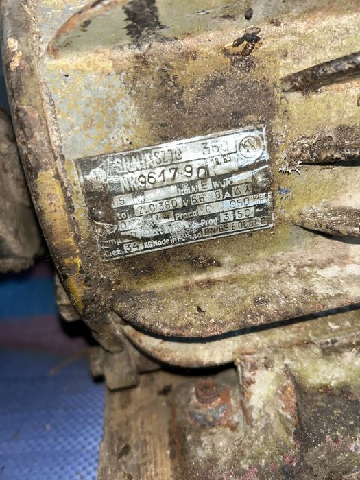 Sprzedam dwa silniki elektryczne trój fazowe