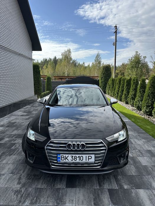 Audi a4 b9 2018 рік