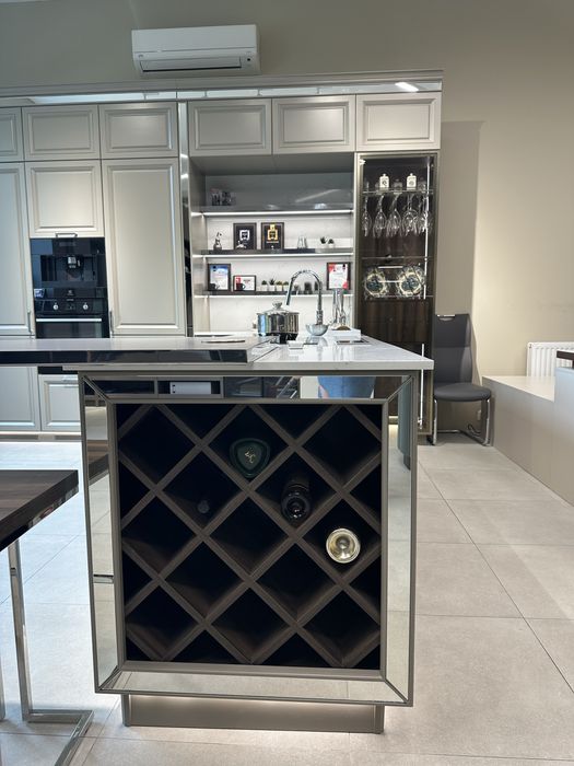 Дизайнерська кухня Neoclassical Symphony