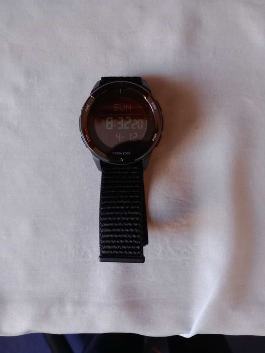 Часы Northe Edge  з компасом