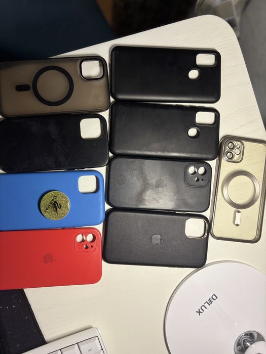 9 чохлів для Samsung / iPhone (всі разом, дешево)