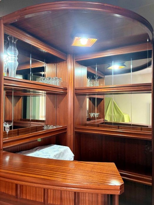 Bar de Sala com Balcão em Madeira Maciça