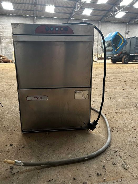 Equipamento para café/snack-bar - balcões inox, vitrines, máquinas