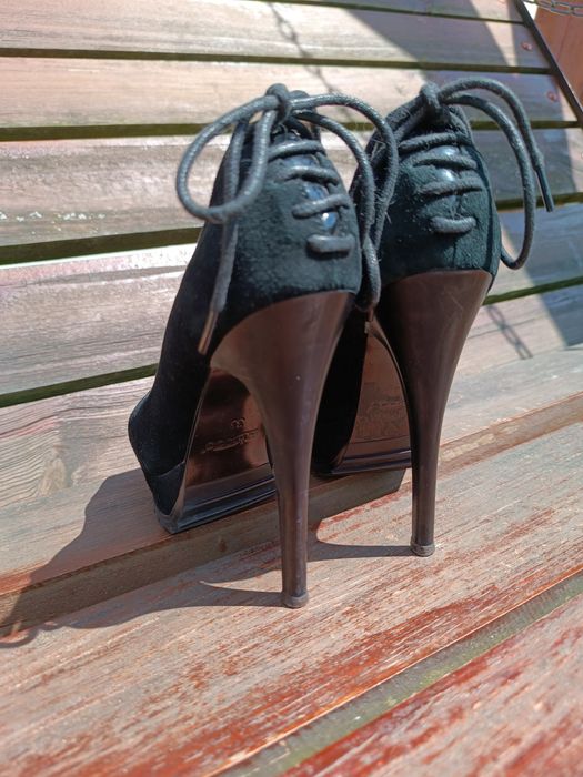 Туфлі на шпильці, 33розмір