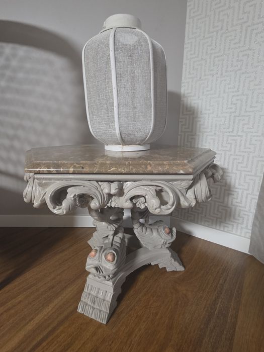 Mesa de centro/ apoio em mármore