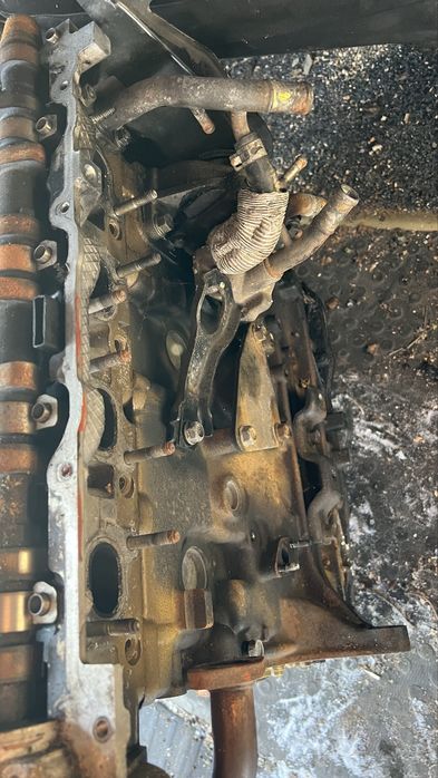 Розбираю двигун мазда 2.0 д RF5C