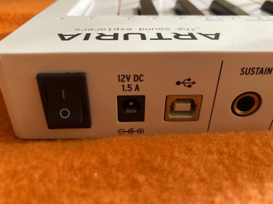Controlador e sequenciador Arturia Keystep 37