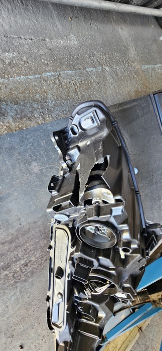 Optica esquerda PEUGEOT 208  , 1.6 BlueHDi