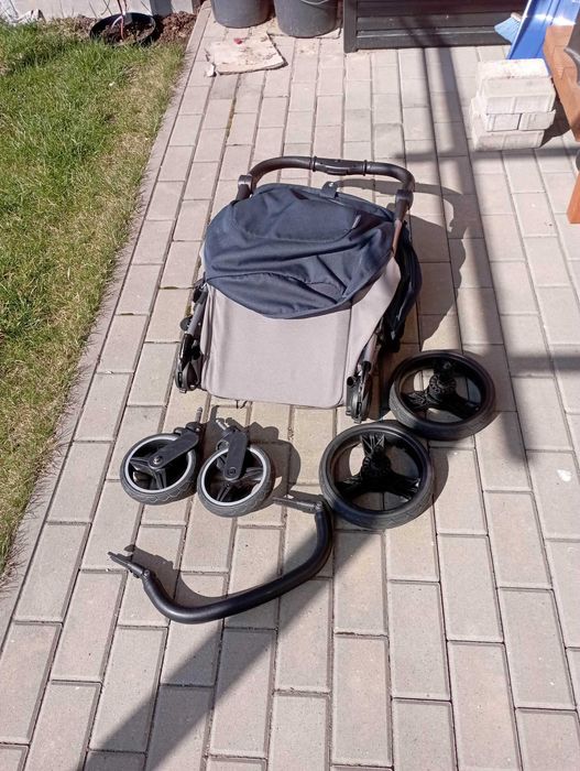 Wózek Spacerowy Baby Design Wave kolor Navy