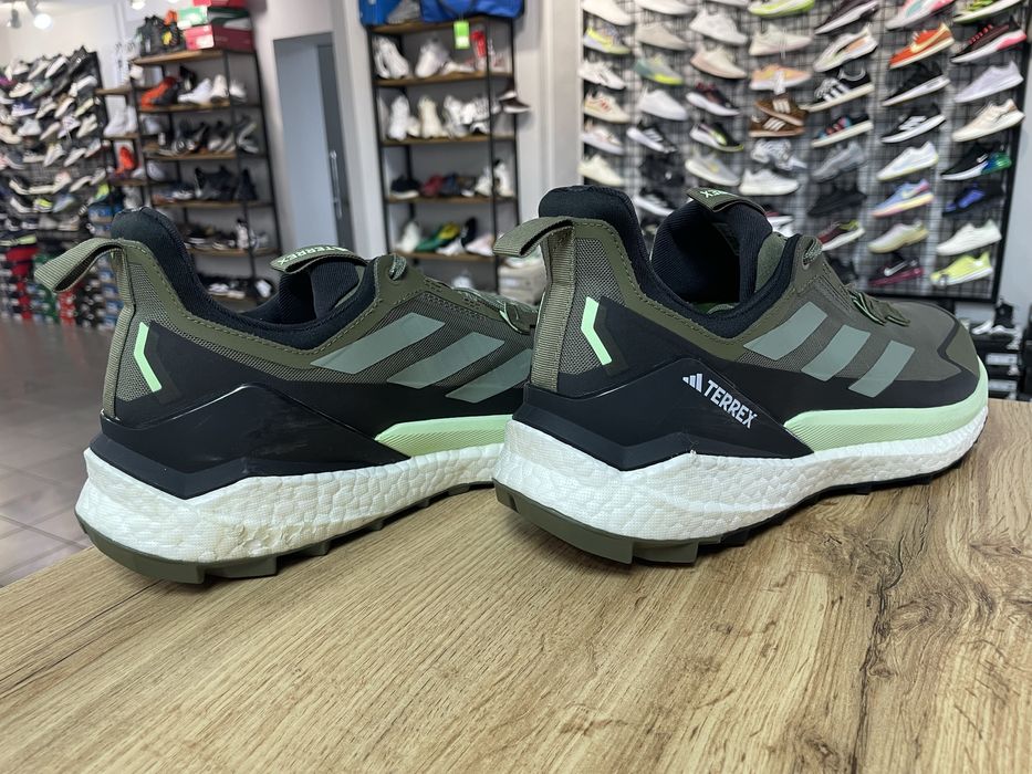 Р.44,5  Чоловічі кросівки Adidas Terrex Free Hiker 2.0 Low
