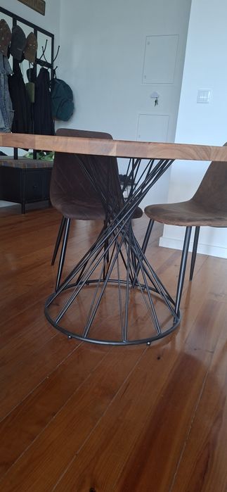 Conjunto Mesa + Cadeiras