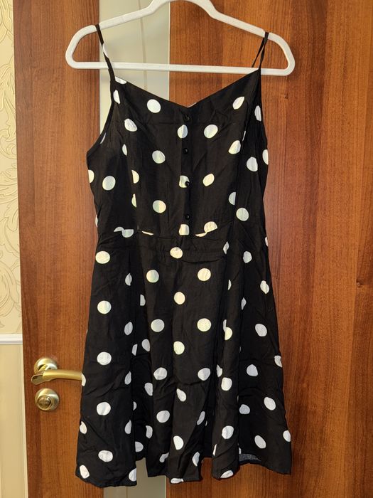 Сукня жіноча.