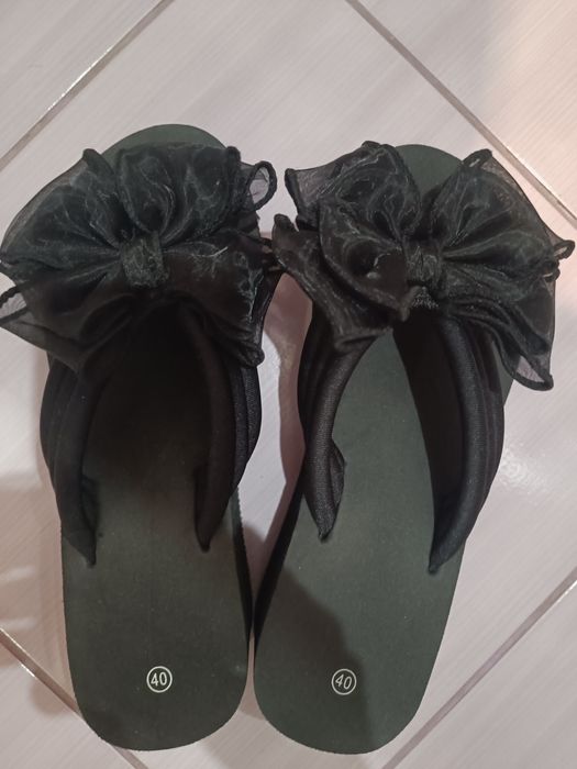 Шлепки, сабо, пляжная обувь