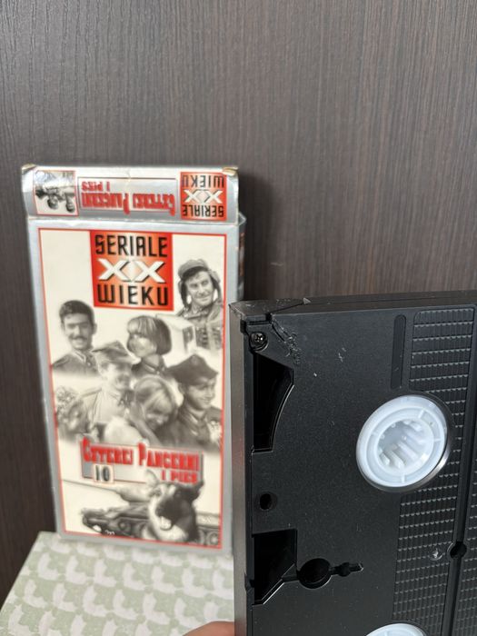 Czterej pancerni i pies - komplet 10 kaset VHS