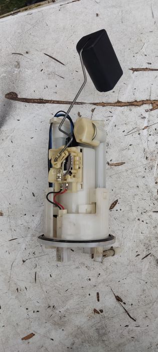 Yamaha fz6 pompa paliwa