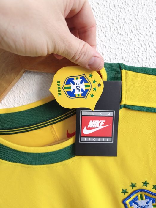 Camisola Retro Brasil - Ronaldo 9