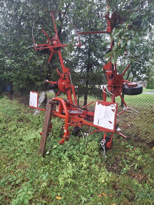 Przegrabiarka  hydrauliczna Spider 680