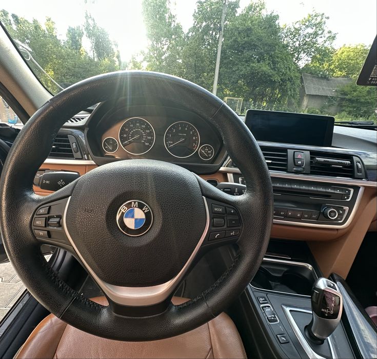 BMW 328i xDrive F30 Luxury Line