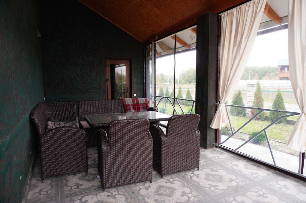 ШАЦЬК о.СВІТЯЗЬ Будинок оренда, є чан, спортивна риболовля на 3+ сім*ї