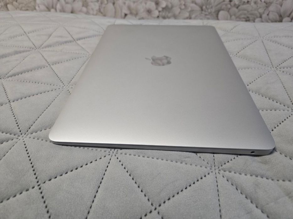 MacBook Air M1 8 1TB  Silver