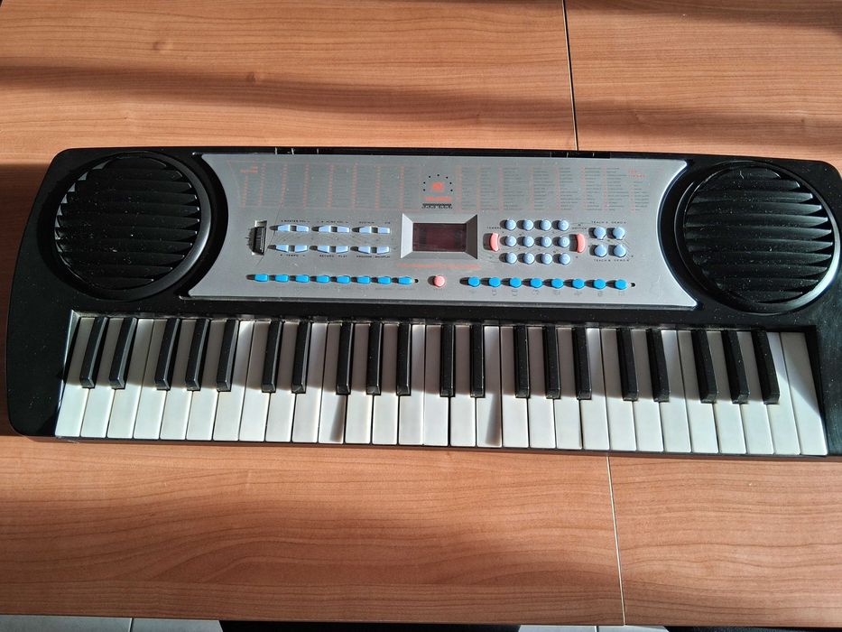 órgão Modelo YM-2600