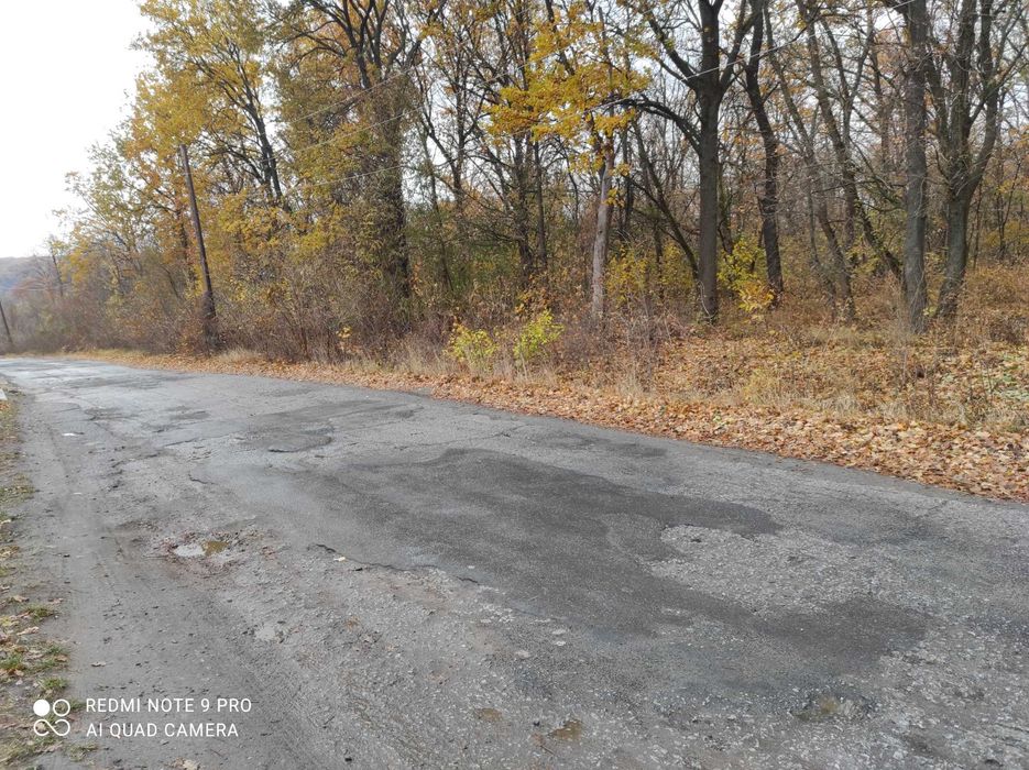 Ділянка в затишному місці селища Високий.