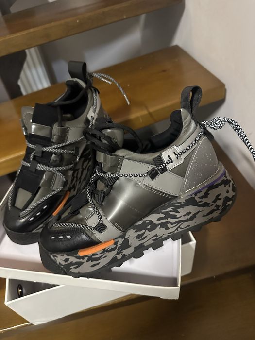 Продам кросовки итальянские новые 38,5