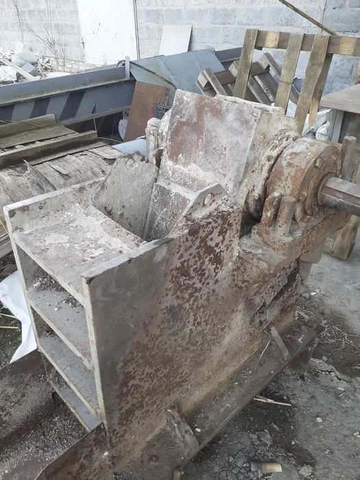 Щековая дробилка ,щека 280 мм