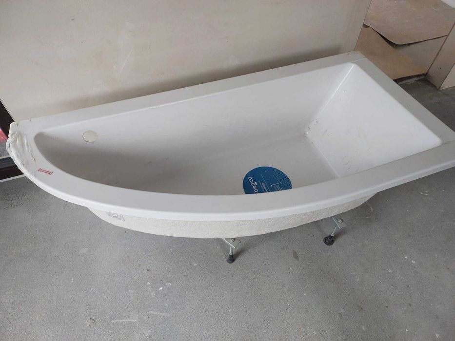 Wanna narożna prawa Besco praktika 150x70