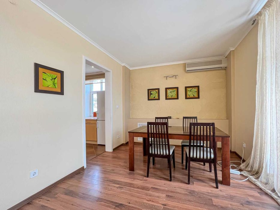 Продаж 3к квартири в Києві, Богомольця вул., 7/14 Без комісії