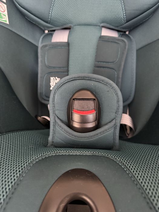 Автокрісло Britax Römer DUALFIX PRO M поворотне