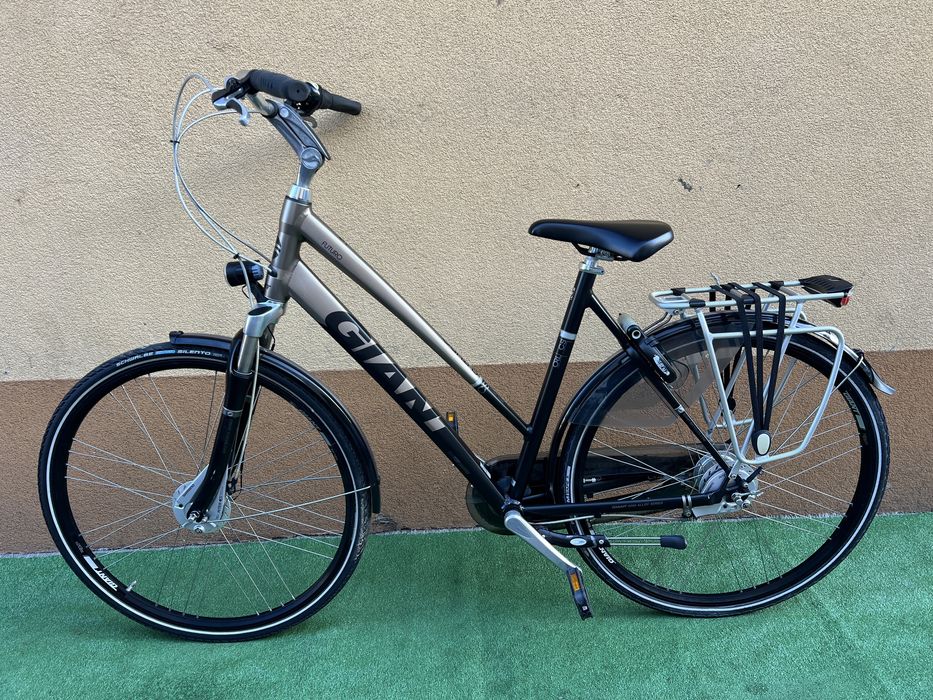 Rower Holenderski *GIANT FUTURO*