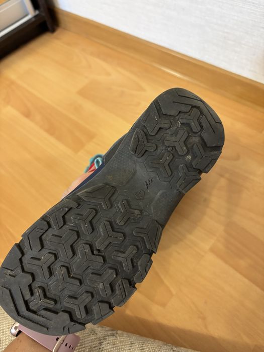 Ботінки  демісезонні Quechua 35р