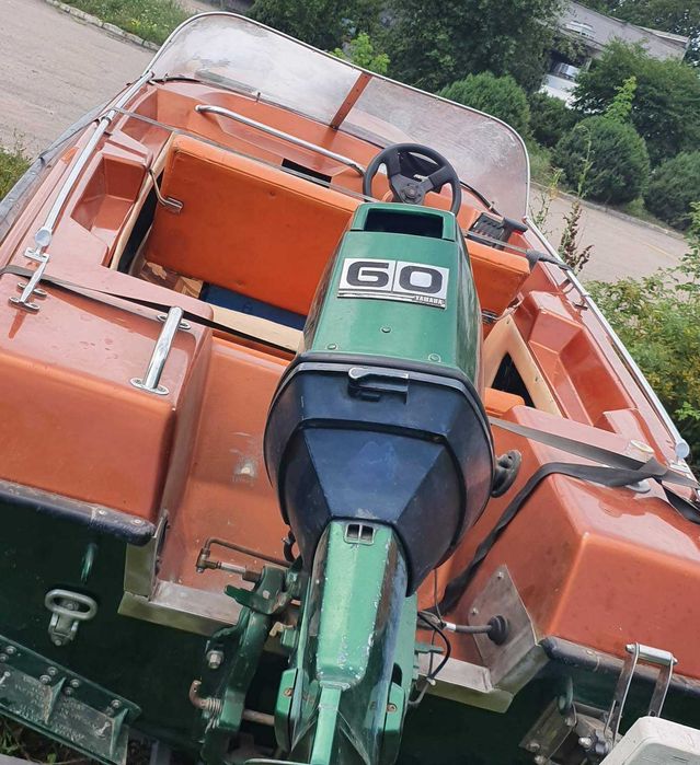 катер с мотором ямаха 60 2 т на лафете