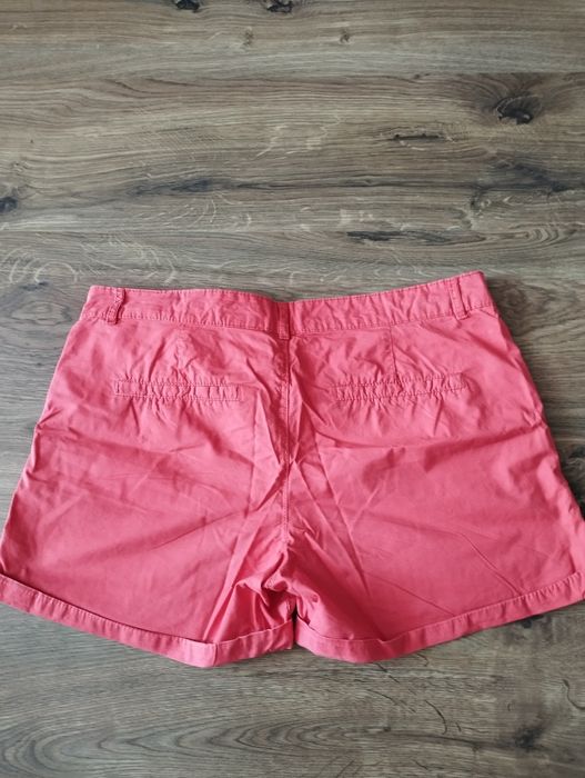 Krótkie spodenki Camaieu roz 40