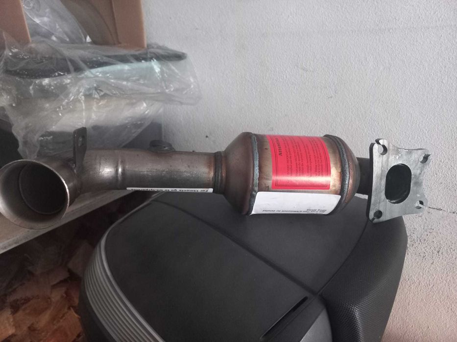 Vendo catalisador Peugeot 208 NOVO