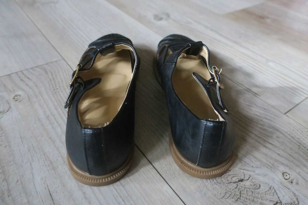 Nowe buty rozm 39 Bebo