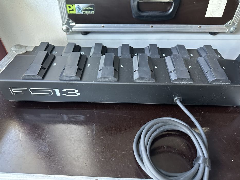 Pedaleira Ketron FS 13