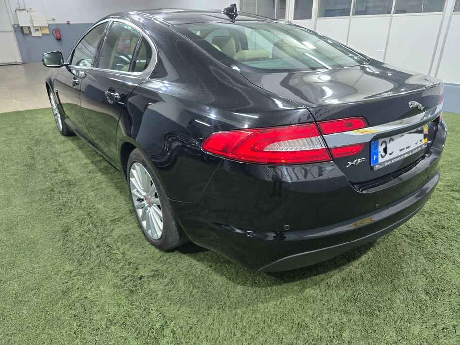 Jaguar XF 2.2 D Luxury 139g