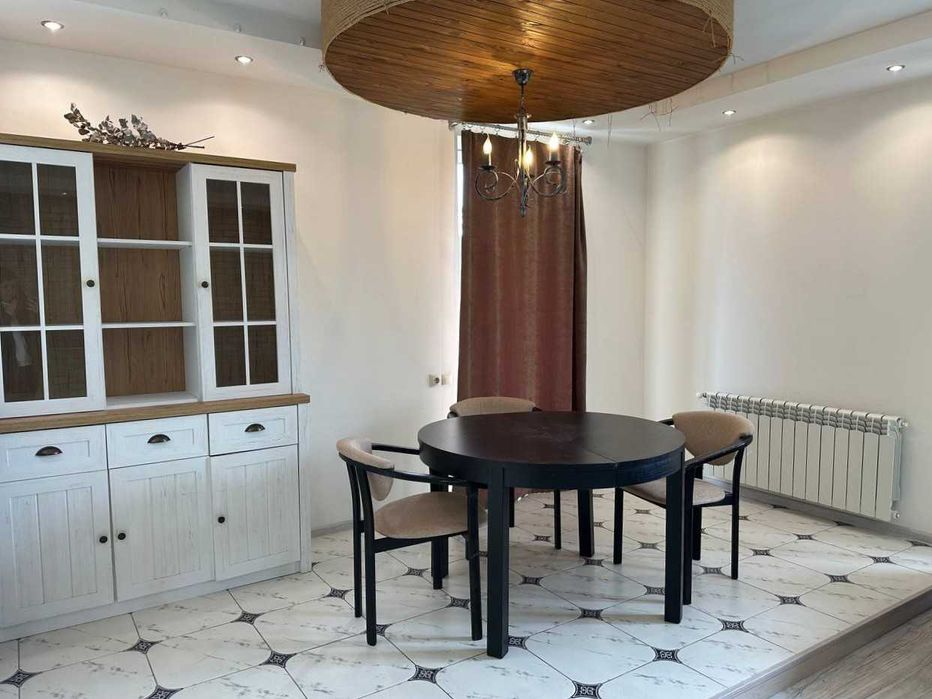 Продаж квартири 58м² з меблями та технікою. Євроремонт.