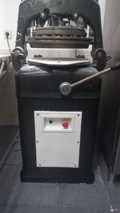 Maquina de divisão para pão