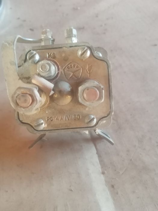 Щітки різні клеми.