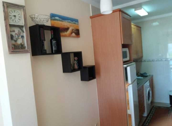 Alugo ao ano apartamento t1 em Quarteira